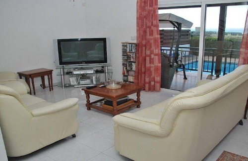 Koloni Villa | Detached 3 double bedroom villa with private heated pool in Paphos