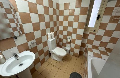 Nicosia Hostel | Double room in shared flat