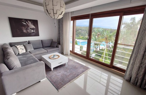 Esentepe Apartment | E2-4 Pine Valley Apartment with Sea View