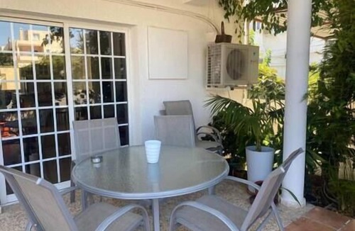 Anarvagos House | Elia | Heritage 3-BR Maisonette with Piano