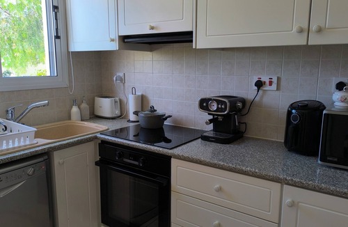Peyia Town House | Eva Gardens corner house with garden, pool, UK TV, Netflix, next to CORAL BAY