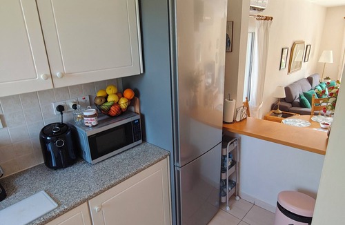Peyia Town House | Eva Gardens corner house with garden, pool, UK TV, Netflix, next to CORAL BAY