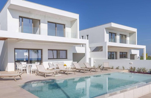 Softades House | Exclusive villa in a gated community, just minutes from the coast. Modern, bright and contemporary,