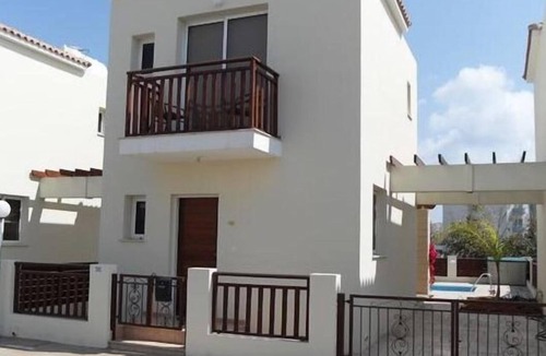 Pernera Villa | Fantastic Villa, Near to All Amenities in Pernera, 200 Meters from the Beach.