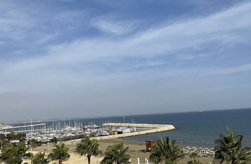 Larnaca City Centre Apartment | Finikoudes Beech front views Carisa Ithaki