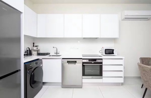 Kapparis Apartment | First Floor apartment with communal pool close to bars and restaurants