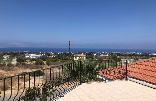 Kyrenia Cottage | Green Palace Villa, Karsayaka, Kyrenia Spacious 4 bedrooms with pool