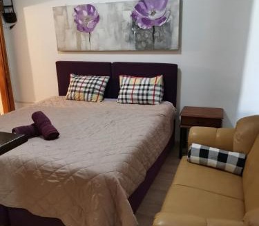 Polis Apartment | HAMBOULA