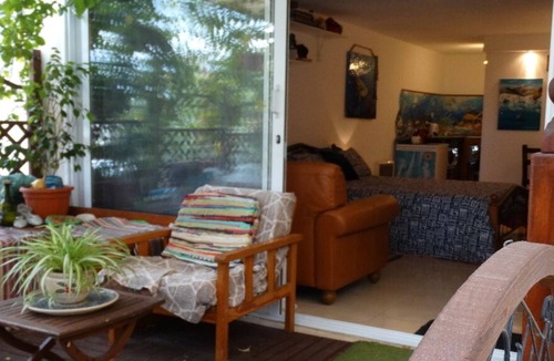 Chlorakas Apartment | "Heart for Art" Studio Apartment 700m from the sea and close to amenities