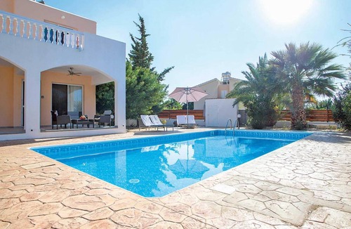 Pegeia Villa | Hibiscus, Stunning villa in Coral Bay w/