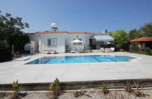 Karsiyaka Villa | Hideaway Villa with fabulous outside space