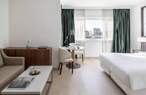 Egkomi Hotel | Hilton Nicosia