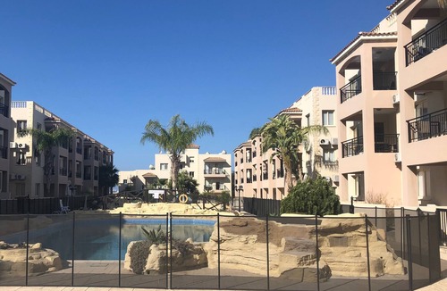 Paphos Apartment | Holiday home Paphos - near amenities - poolside