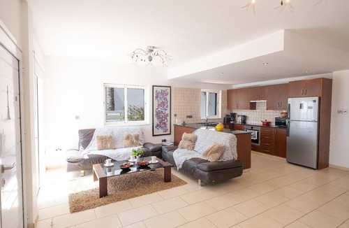 Ayia Thekla House | holiday home "Sunrise 11 sea front"