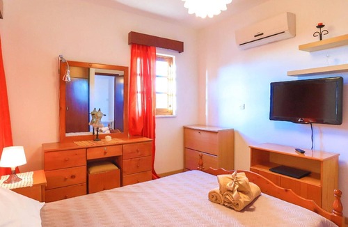 Droushia House | Holiday house Droushia for 1 - 7 persons with 2 bedrooms - Holiday home