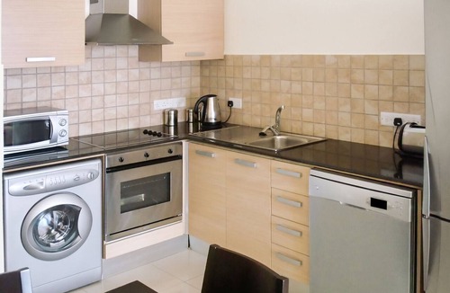 Oroklini Apartment | Homerez - Apt in Larnaca, sea view
