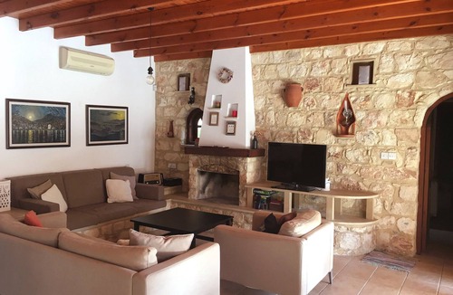 Miliou Villa | Ideal for families or couples for relaxing holidays