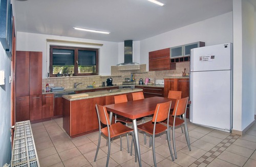 Polis Villa | Incredible Large Villa, Paphos, 6 bedrms BBQ Huge Pool Childrens pool Quiet area