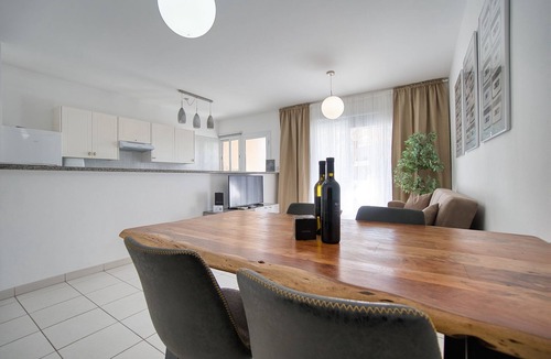 Universal Apartment | Iris Village Block 12-105