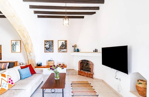 Peyia Town House | Kamara Boutique Guest Houses - KATOI by Ezoria Villas