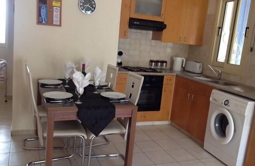 Universal Apartment | Kato Paphos Holiday Apartment Accommodation With Internet & patio area