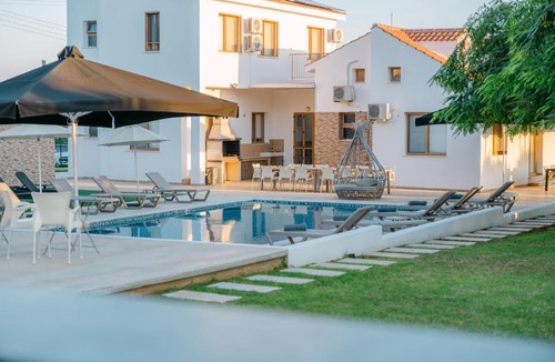 Cape Greko Villa | Konnos Villa 1 - Quiet - Privacy - High Hill Seaviews - SaltWater Heated Pool