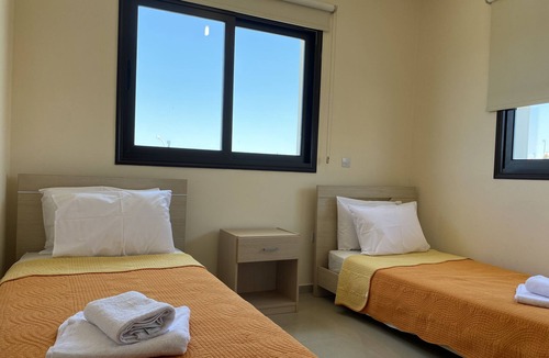 Kapparis Apartment | Kyklades Resort DPSBC12-Three Bed Apartment— Communal Pool-Gym-Tennis-Spa
