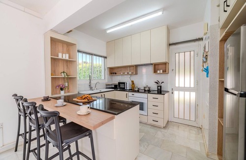 Ayia Thekla Villa | La Casa De Louie – Charming Villa Near Ayia Thekla Beach!
