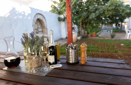 Larnaca House | Laila's 4bdr Cozy Garden House
