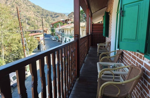Kalopanayiotis Apartment | Laouri Traditional 2-Bedroom in Kalopanayiotis