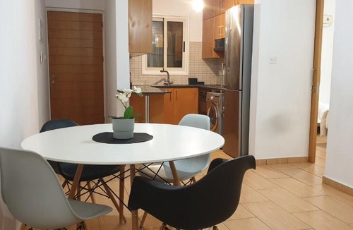Latsia Apartment | LINA'S HOME & POOL - Breakbooking CY