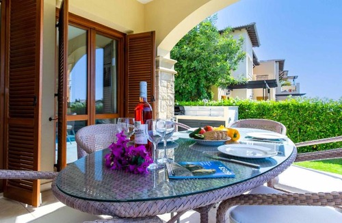 Aphrodite Hills Apartment | Lovely Ground Floor Apartment Pomos with Private Garden and Communal Pool - Aphrodite Hills Resort
