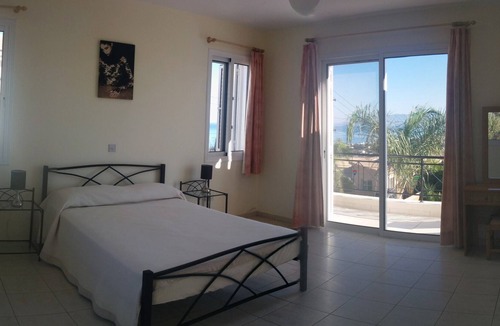 Neo Chorio Villa | Luxury Holiday Villa with Private Pool, Gym, WiFi & Lovely Sea & Mountain Views