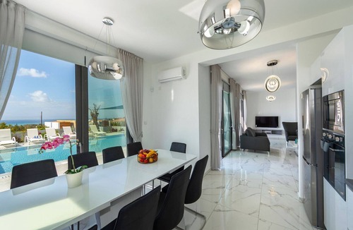 Vasiliko Villa | Luxury Paphos Villa | Villa Aldebaran | 5 Bedroom Villa | Private Swimming Pool