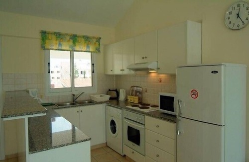 Pyrgos Apartment | Luxury top floor apartment with wifi and swimming pool, near the sea