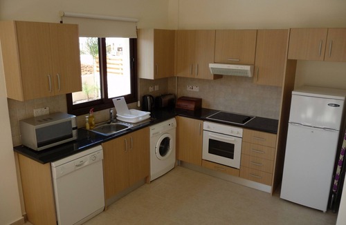 Cape Greko Villa | Luxury Villa with Heated Pool. Walk to Beaches and Grecian Park Hotel. Wi-Fi.