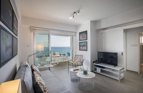 Larnaca Apartment | Mackenzie Zoe Seafront Suite