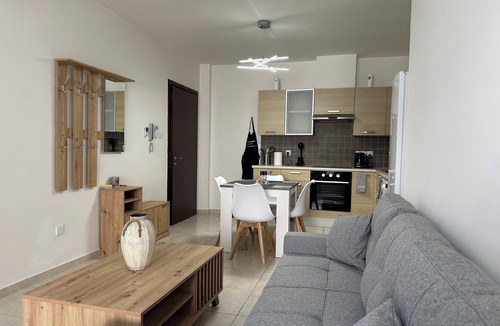 Tersefanou Apartment | Majestic Gardens 10 minutes from Larnaka Airport