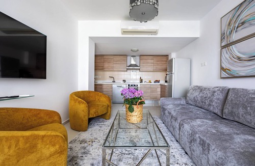 Agios Tychon Apartment | Marathon Beach Apartment - Sea View, Shared Pool