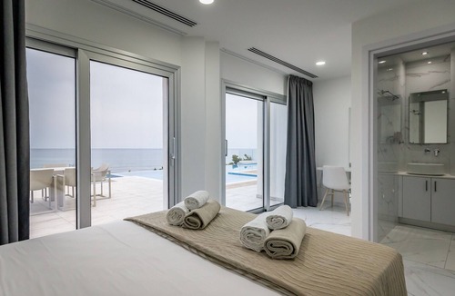 Agios Theodoros Villa | Mediterranean Dream Beachfront Villa