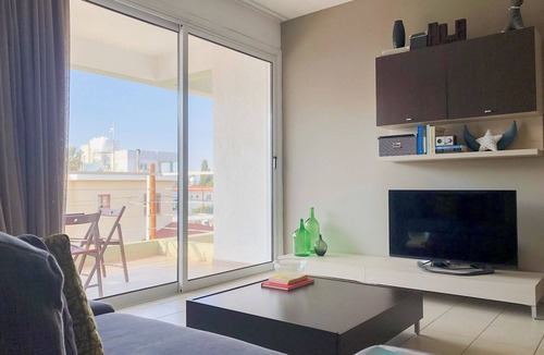 Lakatamia Apartment | Modern 2BR Apt near Nicosia Mall