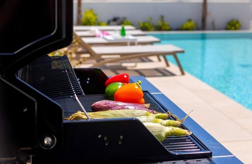 Softades Villa | Modern, contemporary villa close to the coast