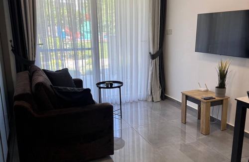 Trikomo Apartment | Modern Family Apartment with Pool & Balcony near Long Beach - Iskele