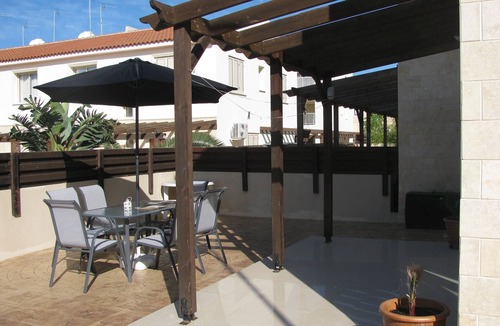 Kapparis House | Modern Town House on Kyklades Complex