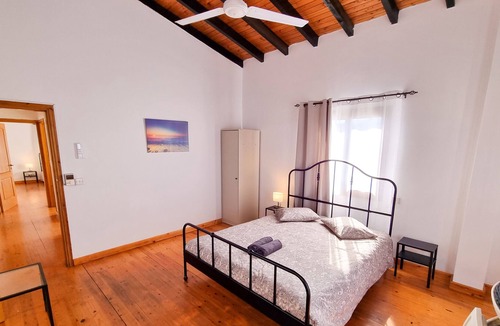 Agios Theodoros Apartment | Mountains Retreat Rooms & Suites
