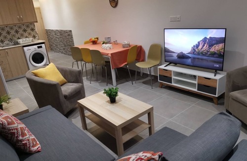 Larnaca Apartment | Nat's Beach Apartment in Larnaca