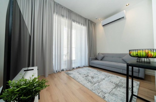 Historical Center Apartment | New central studio with balcony