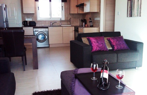 Ayia Napa Apartment | Nissi Beach - 2. Bed, sleeps 6 people. Corner Penthouse Apartment Sea Views WiFi