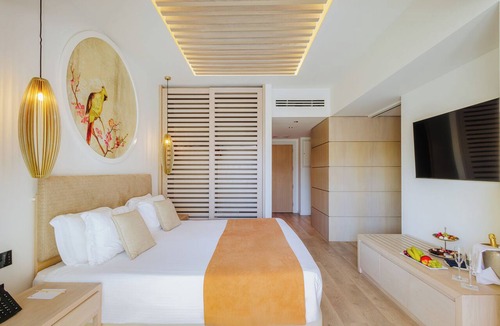 Ayia Napa Hotel | Nissiblu Beach Resort