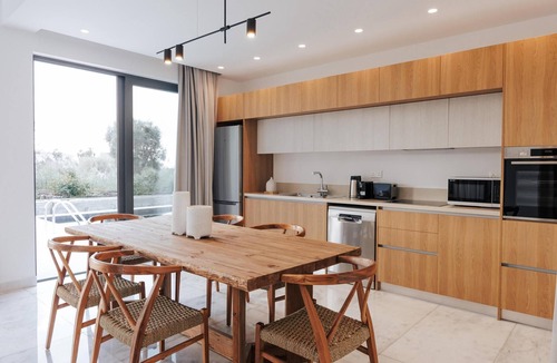 Chlorakas Villa | Oasis Villa 6 - Three Bedroom Villa, Sleeps 6